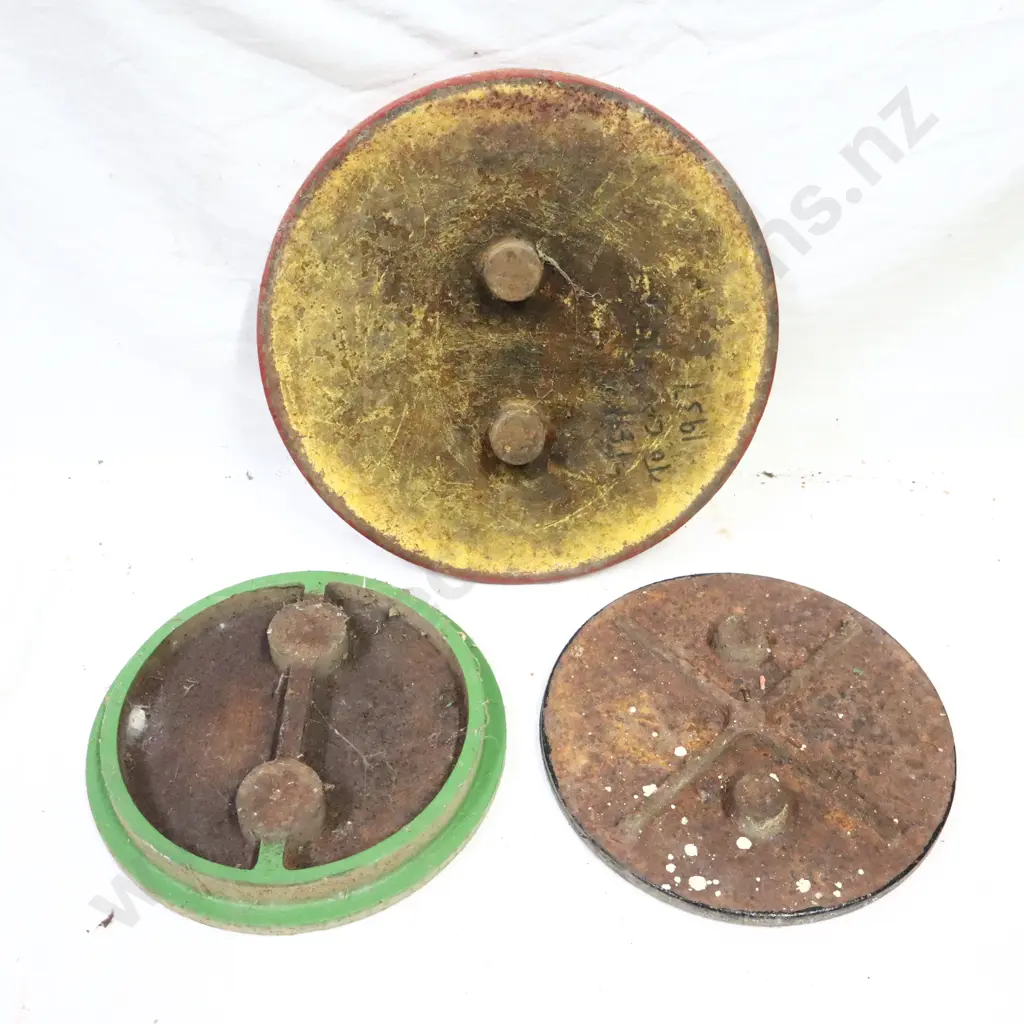 Caltex, BP and Europa Toby Lids. Image 1++